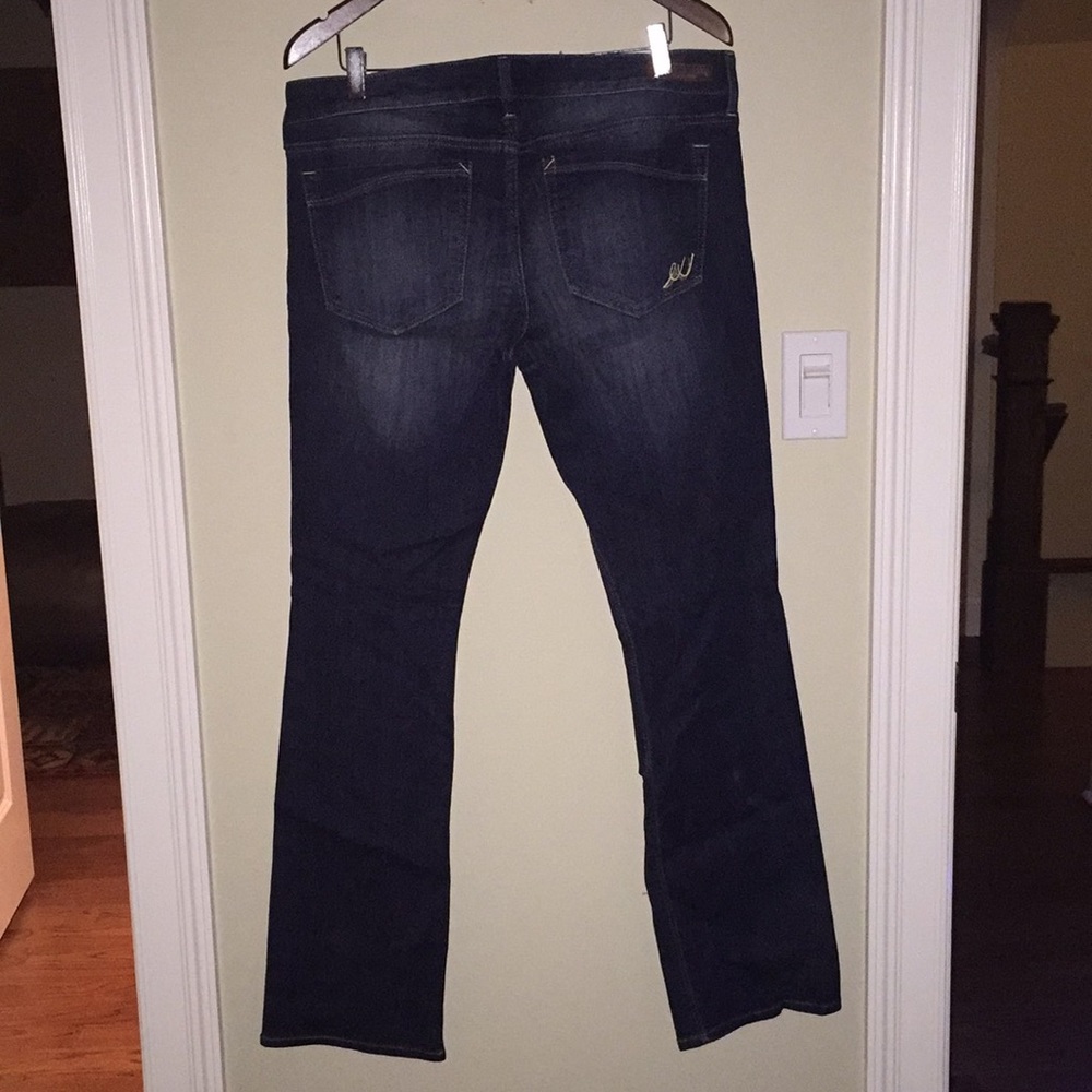 Express Jeans - Picture 2 of 3